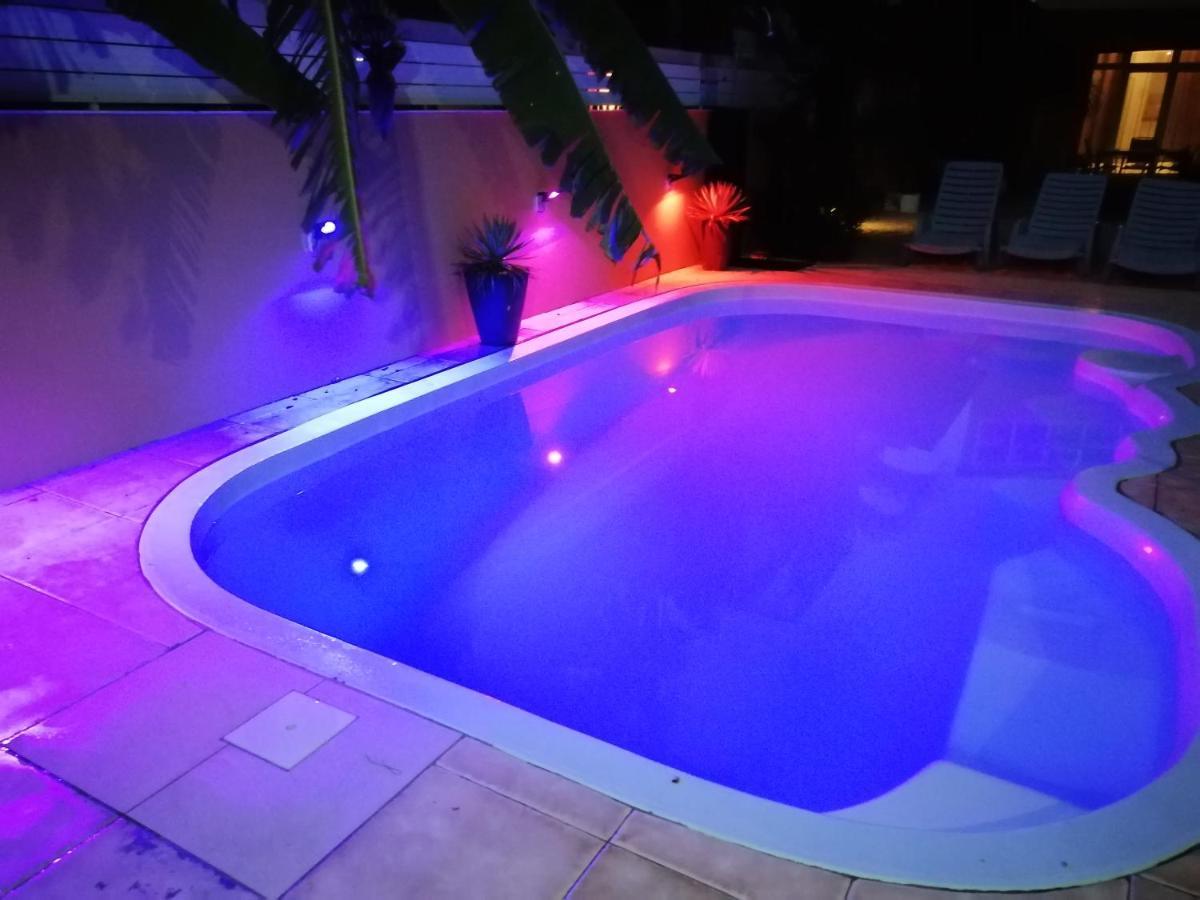 Residence Obleue Pereybere Beach Екстериор снимка